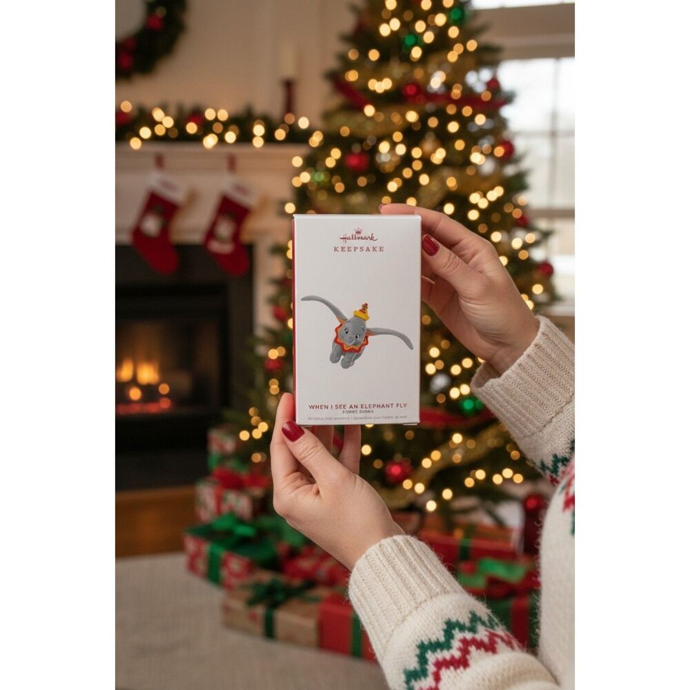 Hallmark Ornament 2019 Disney Dumbo When I See An Elephant Fly.. Super Cute NIB.
